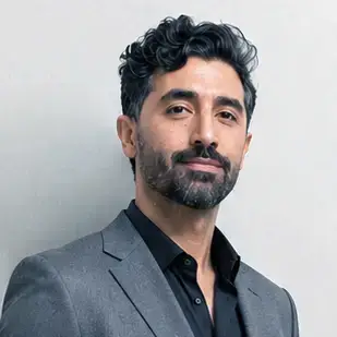 امید حاجی ولی